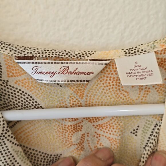 Vintage Tommy Bahama Sheer Crepe Silk Floral Hooded Blouse Size S Beachy - Picture 2 of 7